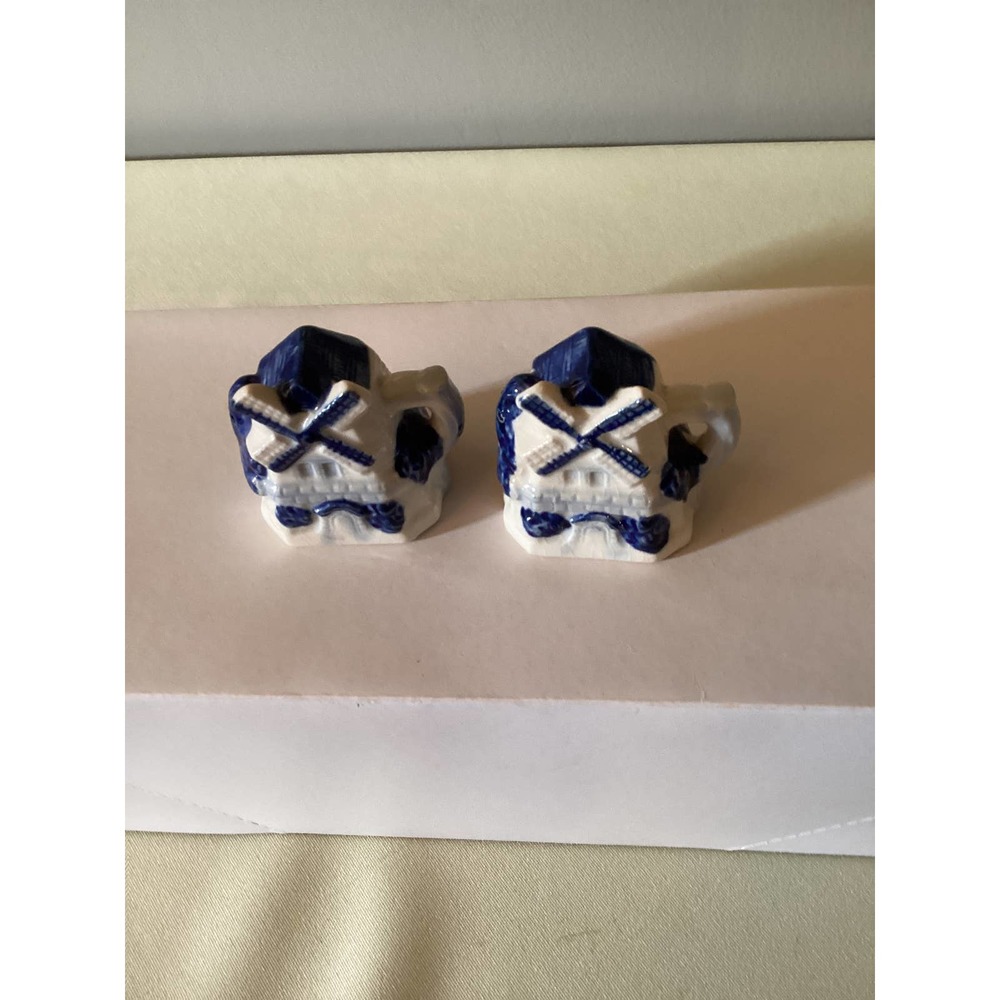 Windmill salt and pepper